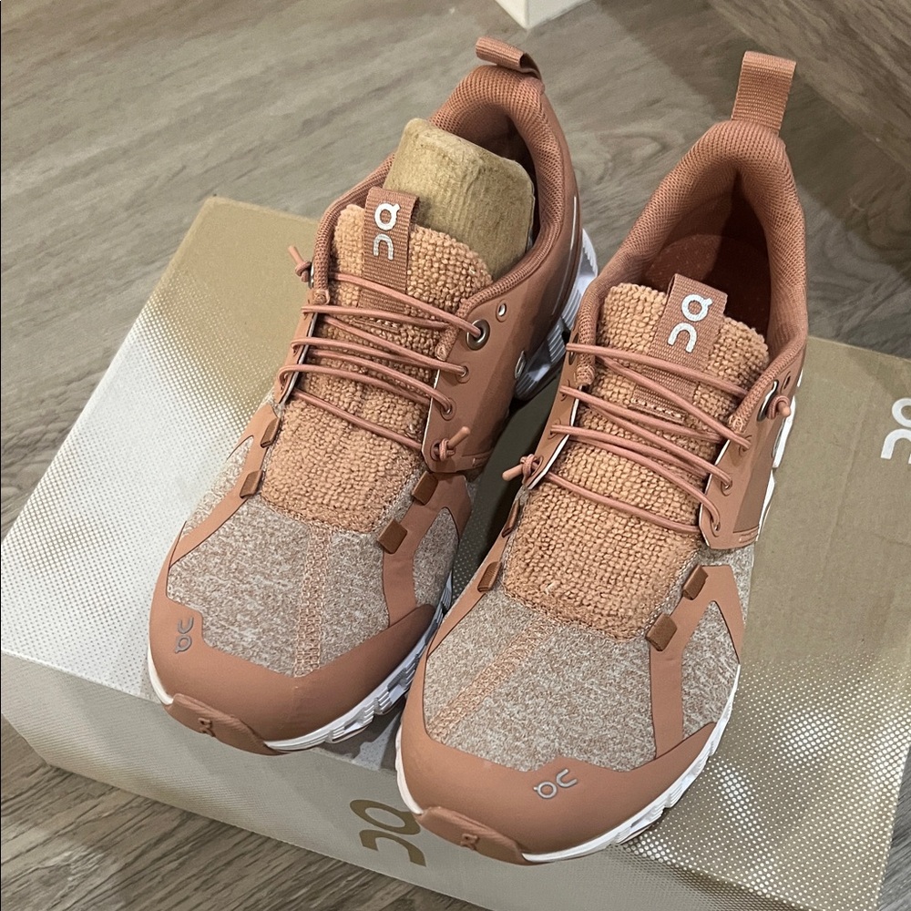 On Running Women's Sneakers in Tan and Cream